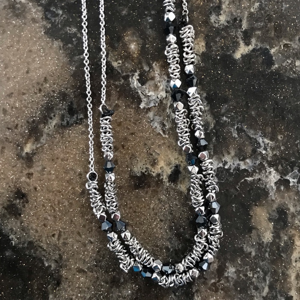 Necklace Black& Silver ((Free with bundle))